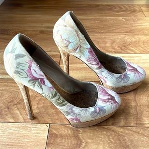Pretty floral Aldo pumps with cork heel